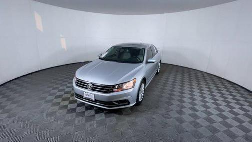 2016 Volkswagen Passat 1.8T SE