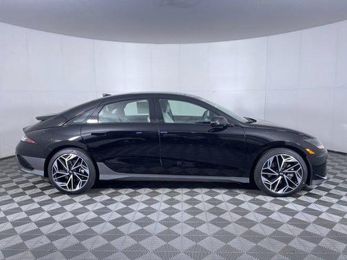2025 Hyundai IONIQ 6 Limited