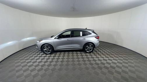 Iconic Silver Metallic 2023 Ford Escape ST-Line Select