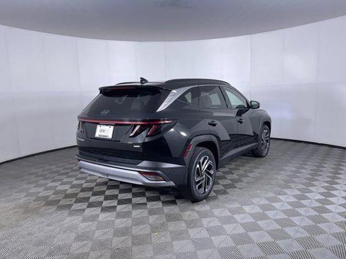 Phantom Black 2026 Hyundai TUCSON Limited