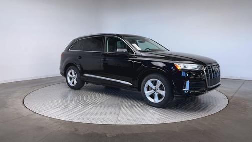 Orca Black Metallic 2020 Audi Q7 55 Premium Plus