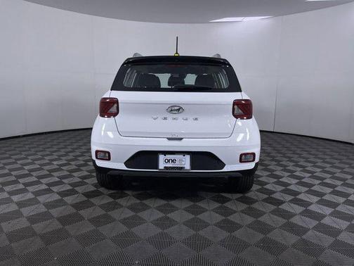 2024 Hyundai VENUE Limited