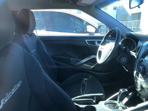 2016 Hyundai Veloster Base