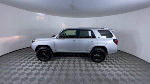 Classic Silver Metallic 2017 Toyota 4Runner SR5