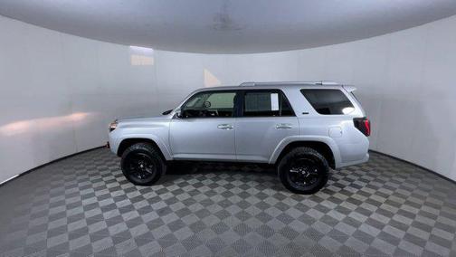 Classic Silver Metallic 2017 Toyota 4Runner SR5