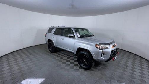 Classic Silver Metallic 2017 Toyota 4Runner SR5