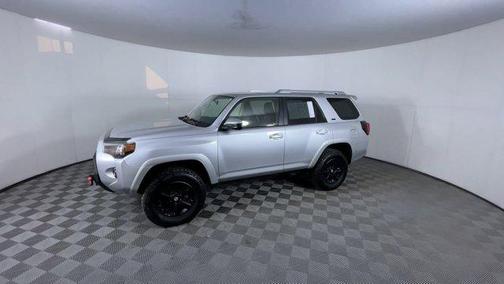 Classic Silver Metallic 2017 Toyota 4Runner SR5