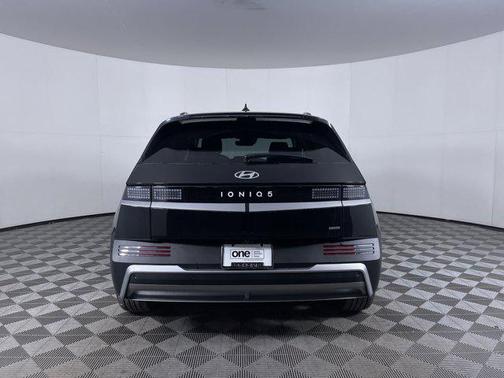 2025 Hyundai IONIQ 5 SEL