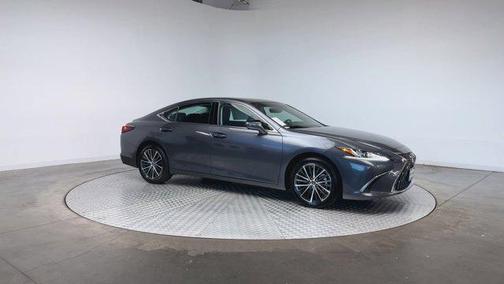 2022 Lexus ES 350 Base