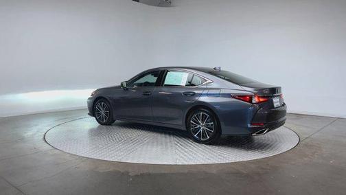 2022 Lexus ES 350 Base