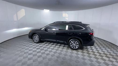 Crystal Black Silica 2022 Subaru Outback Premium