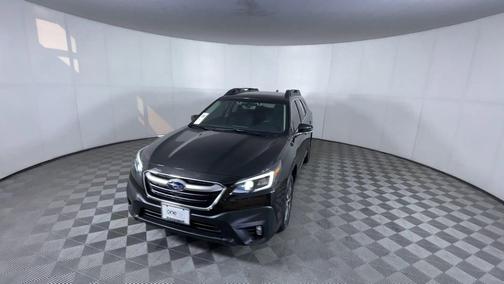 Crystal Black Silica 2022 Subaru Outback Premium