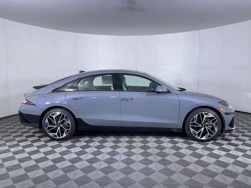2025 Hyundai IONIQ 6 Limited