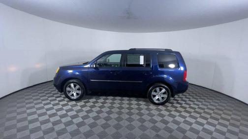 Blue 2014 Honda Pilot Touring