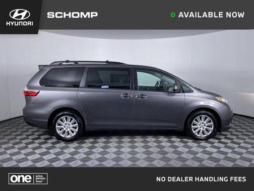 2017 Toyota Sienna LE