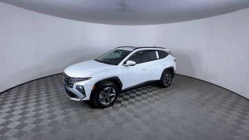 Serenity White Pearl 2026 Hyundai TUCSON SEL Premium