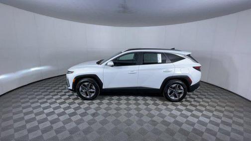 Serenity White Pearl 2026 Hyundai TUCSON SEL Premium