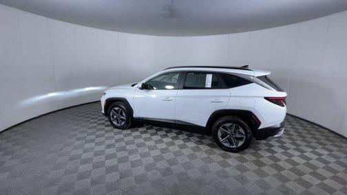 Serenity White Pearl 2026 Hyundai TUCSON SEL Premium