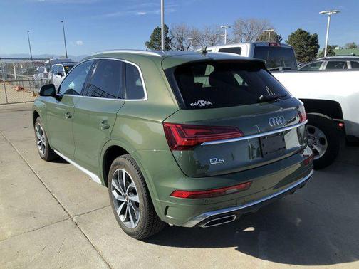 2023 Audi Q5 45 S line Premium