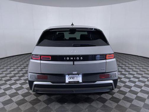 Cyber Gray 2026 Hyundai IONIQ 5 SEL