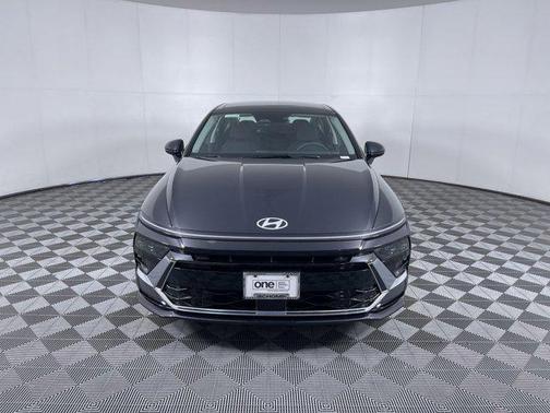 2026 Hyundai SONATA Hybrid SE