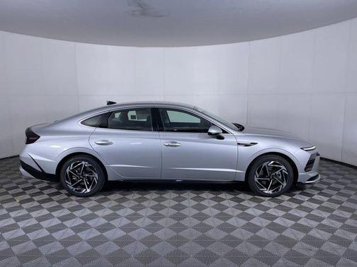 2026 Hyundai SONATA SEL