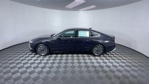 2024 Hyundai SONATA Hybrid Limited
