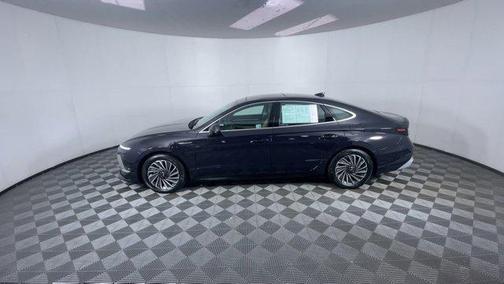 2024 Hyundai SONATA Hybrid Limited