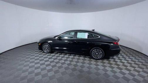 2023 Hyundai SONATA Hybrid Limited