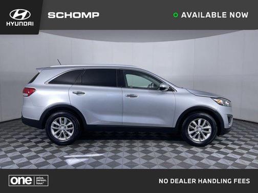 2017 Kia Sorento LX