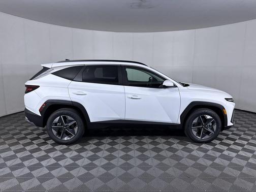 Creamy White Pearl 2026 Hyundai TUCSON Hybrid SEL