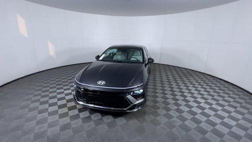 2024 Hyundai SONATA Hybrid Limited