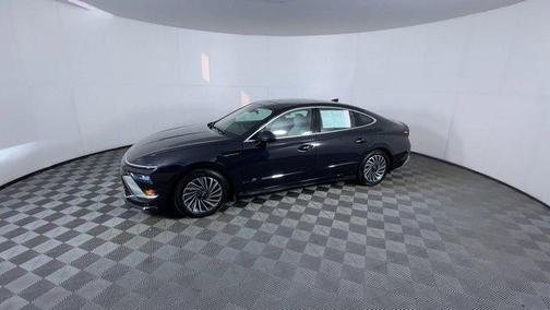 2024 Hyundai SONATA Hybrid Limited
