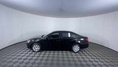 Black Uni 2013 Volkswagen Jetta S