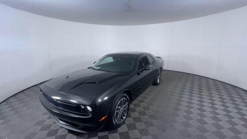 Pitch Black Clearcoat 2019 Dodge Challenger SXT