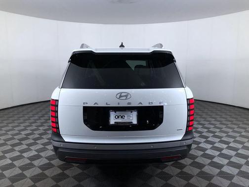 Creamy White Pearl 2026 Hyundai PALISADE SEL Premium