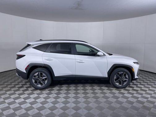 Serenity White Pearl 2026 Hyundai TUCSON SEL Premium