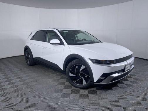 Atlas White 2026 Hyundai IONIQ 5 SEL