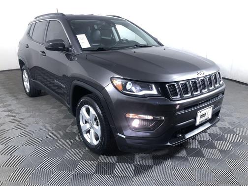 Granite Crystal Metallic Clearcoat 2018 Jeep Compass Latitude