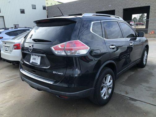 2016 Nissan Rogue SV