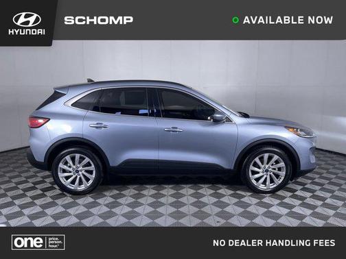 2022 Ford Escape Titanium