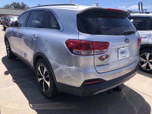 2016 Kia Sorento EX