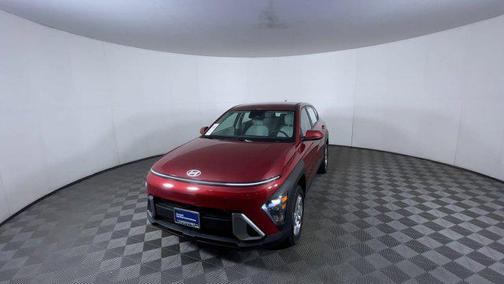 2025 Hyundai KONA SE