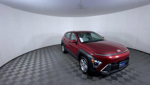 2025 Hyundai KONA SE