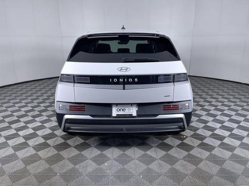 Atlas White 2026 Hyundai IONIQ 5 SEL