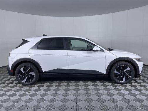 Atlas White 2026 Hyundai IONIQ 5 SEL
