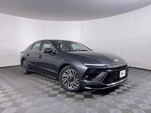 2024 Hyundai SONATA Hybrid Limited