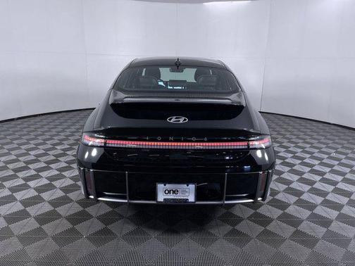 2025 Hyundai IONIQ 6 Limited