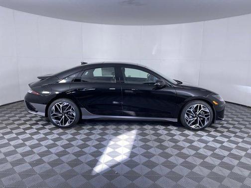 2025 Hyundai IONIQ 6 Limited