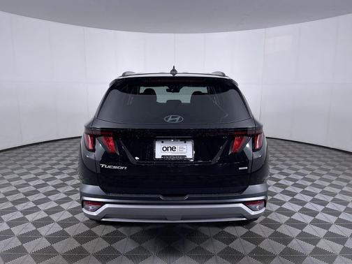 Phantom Black 2026 Hyundai TUCSON SEL